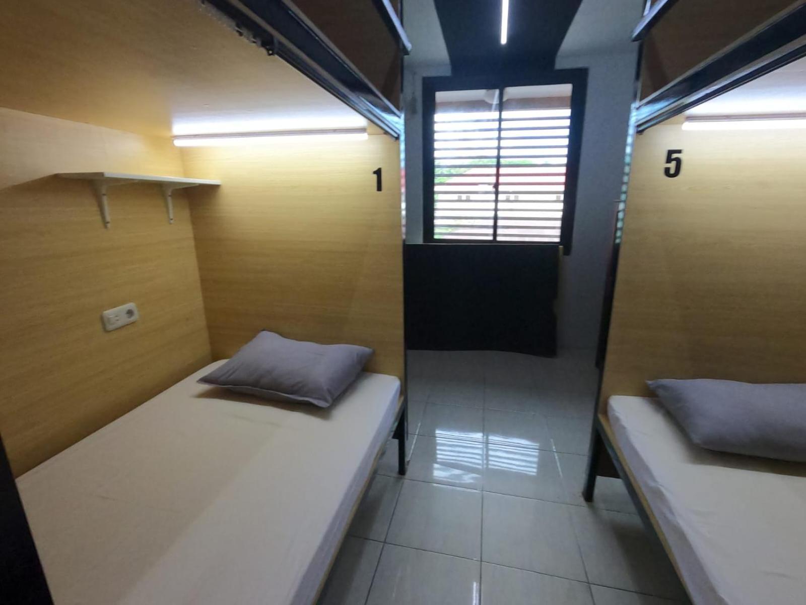 Innbox Hostel ソロン エクステリア 写真